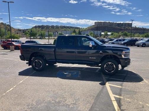 2025 RAM 2500 Laramie Crew Cab 4x4 6'4' Box