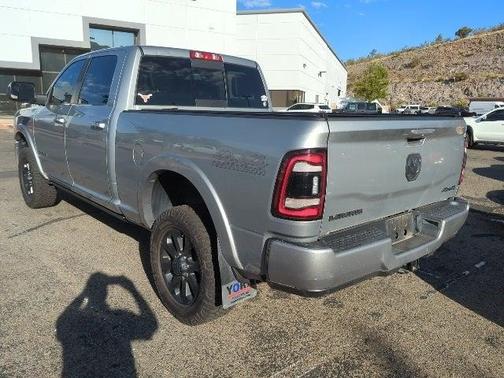 2021 RAM 2500 Laramie Crew Cab 4x4 6'4' Box