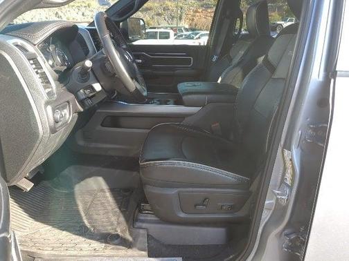 2021 RAM 2500 Laramie Crew Cab 4x4 6'4' Box