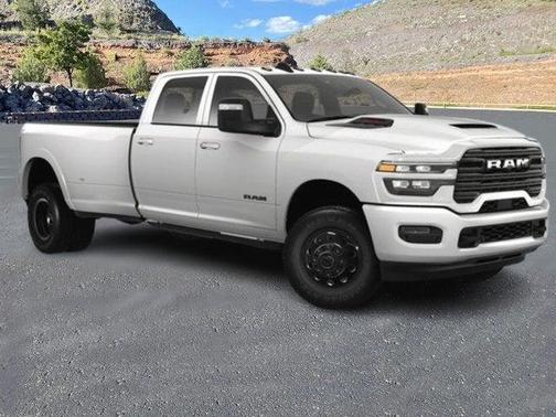 2025 RAM 3500 Laramie Crew Cab 4x4 8' Box
