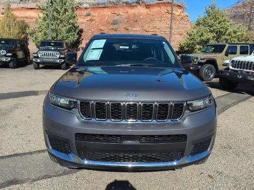 2024 Jeep Grand Cherokee L Laredo 4x4