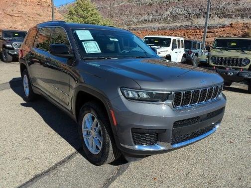 2024 Jeep Grand Cherokee L Laredo 4x4