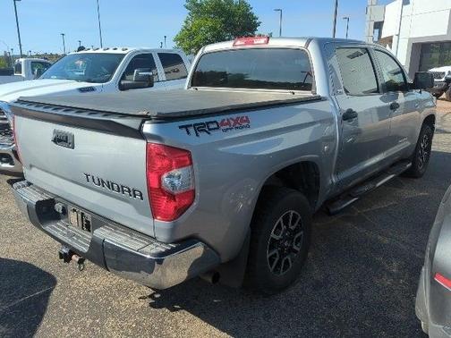 2017 Toyota Tundra SR5