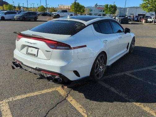 2022 Kia Stinger GT2