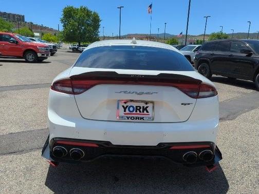 2022 Kia Stinger GT2