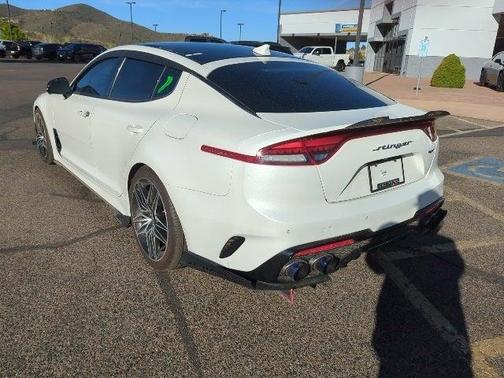 2022 Kia Stinger GT2