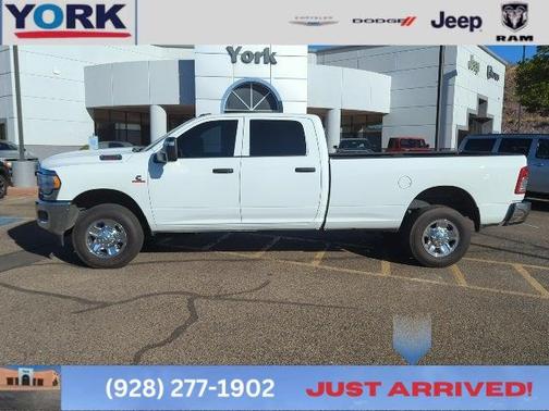 2024 RAM 2500 Tradesman Crew Cab 4x4 8' Box