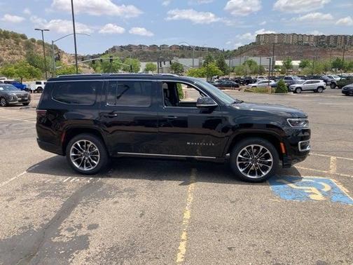 2025 Jeep Wagoneer Series III 4x4