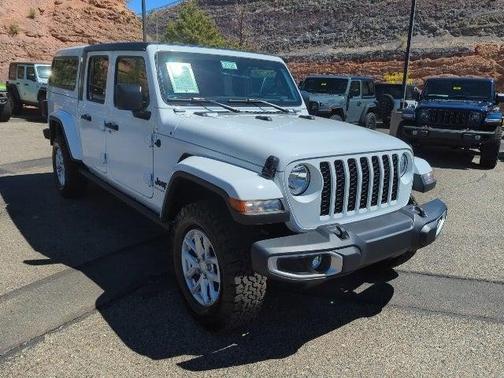 2023 Jeep Gladiator Sport S