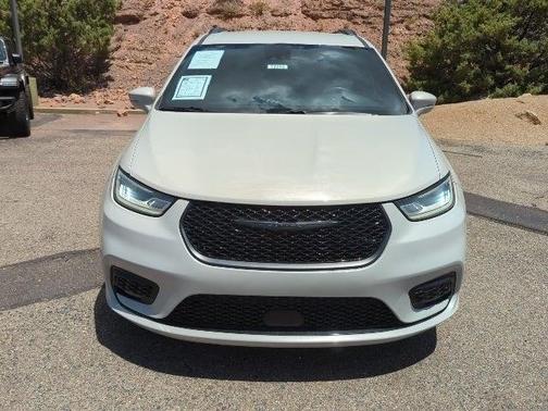 2021 Chrysler Pacifica Touring