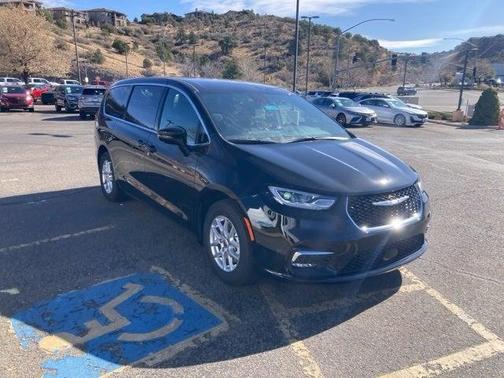2025 Chrysler Pacifica L