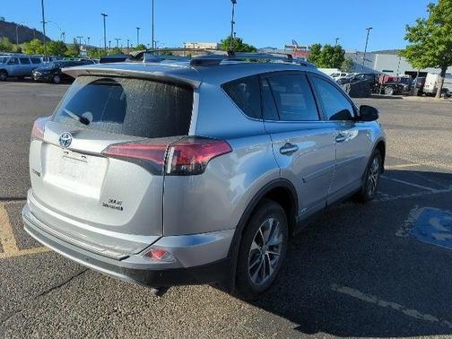 2017 Toyota RAV4 Hybrid XLE