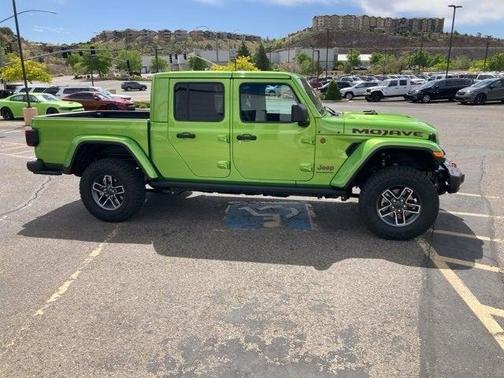 2025 Jeep Gladiator Mojave X