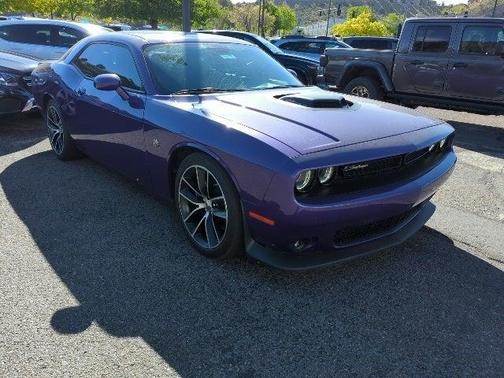 2016 Dodge Challenger R/T Scat Pack