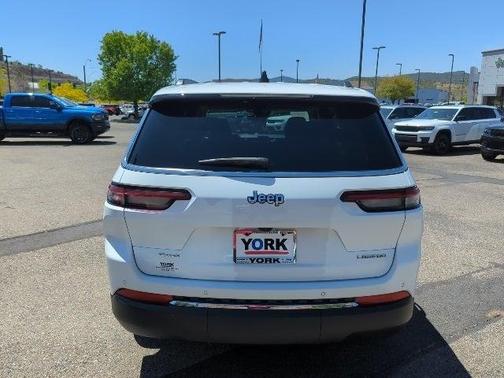 2023 Jeep Grand Cherokee L Laredo