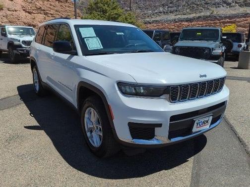 2023 Jeep Grand Cherokee L Laredo