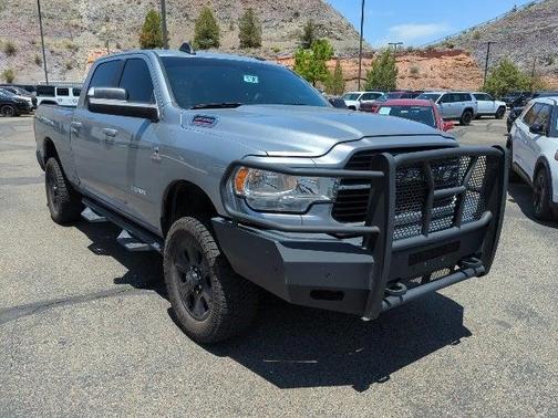 2019 RAM 2500 Big Horn Crew Cab 4x4 6'4' Box