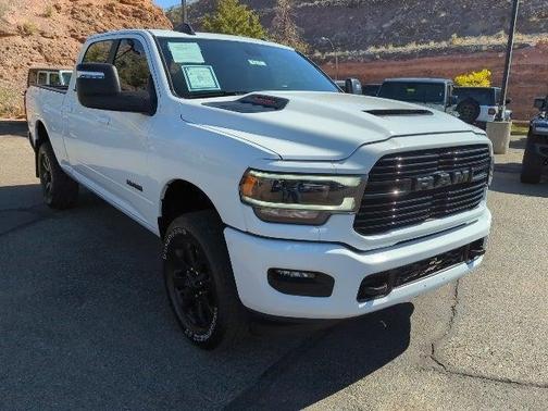 2024 RAM 2500 Laramie Crew Cab 4x4 6'4' Box