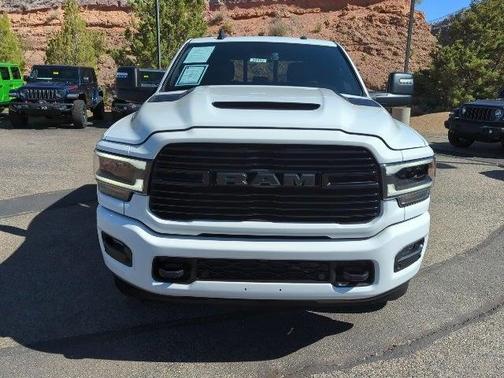 2024 RAM 2500 Laramie Crew Cab 4x4 6'4' Box