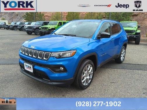2022 Jeep Compass Latitude Lux