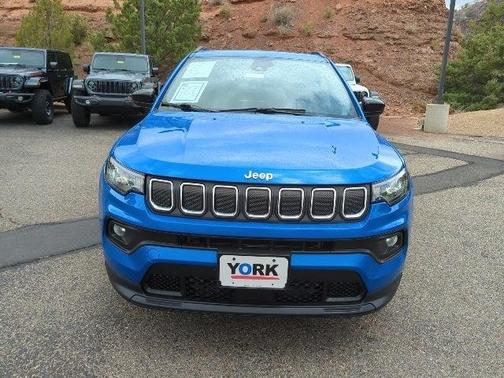 2022 Jeep Compass Latitude Lux