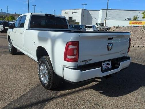 2024 RAM 3500 Laramie Crew Cab 4x4 8' Box