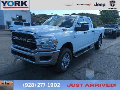 2024 RAM 2500 Tradesman Crew Cab 4x4 8' Box