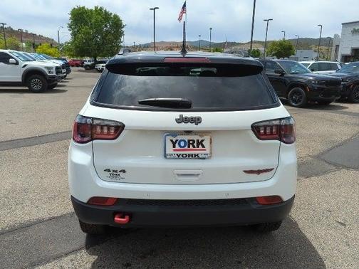 2025 Jeep Compass Trailhawk