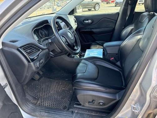 2019 Jeep Cherokee Altitude