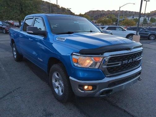 2022 RAM 1500 Big Horn Crew Cab 4x4 64' Box