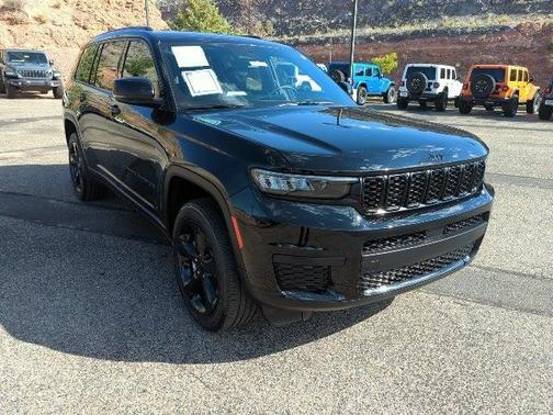 2023 Jeep Grand Cherokee L Altitude 4x4