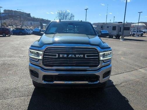 2022 RAM 2500 Laramie Crew Cab 4x4 6'4' Box