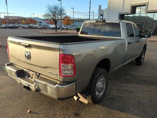 2024 RAM 3500 Tradesman Crew Cab 4x4 8 Box