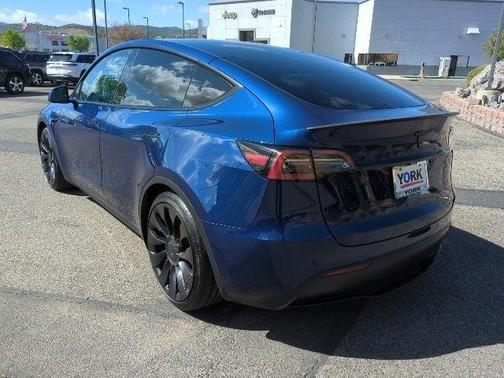 2024 Tesla Model Y Performance Dual Motor All-Wheel Drive