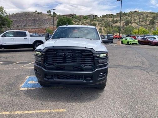 2025 RAM 3500 Tradesman Crew Cab 4x4 8' Box