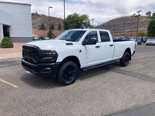 2025 RAM 3500 Tradesman Crew Cab 4x4 8' Box