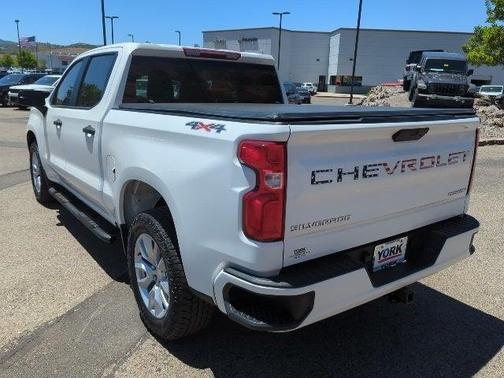 2021 Chevrolet Silverado 1500 Custom