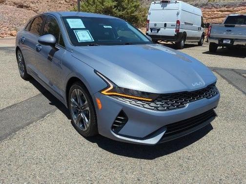 2022 Kia K5 LXS