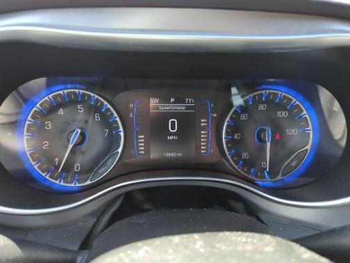 2019 Chrysler Pacifica Touring L