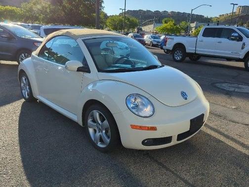 2007 Volkswagen New Beetle 2.5
