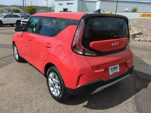 2024 Kia Soul LX