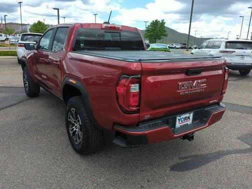 2024 GMC Canyon Base