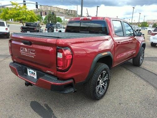 2024 GMC Canyon Base