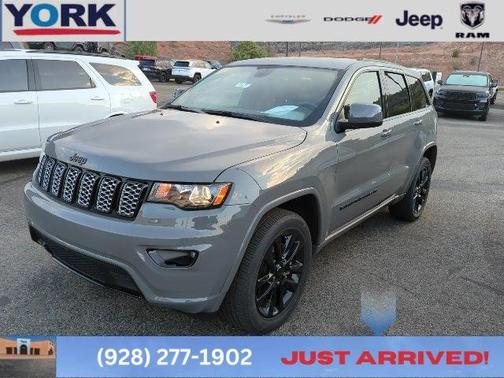 2022 Jeep Grand Cherokee Laredo