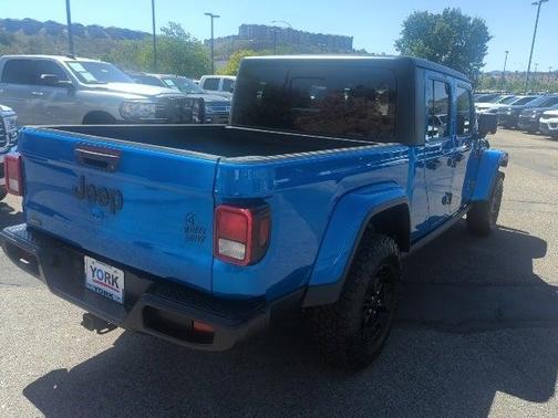 2021 Jeep Gladiator Willys 4x4