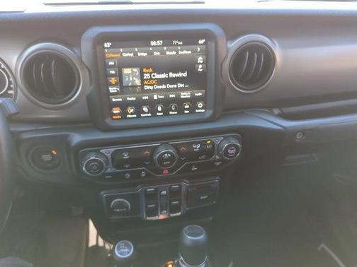 2021 Jeep Gladiator Willys 4x4