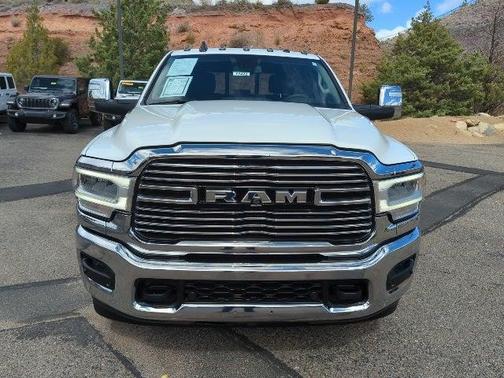2024 RAM 3500 Laramie Crew Cab 4x4 8 Box