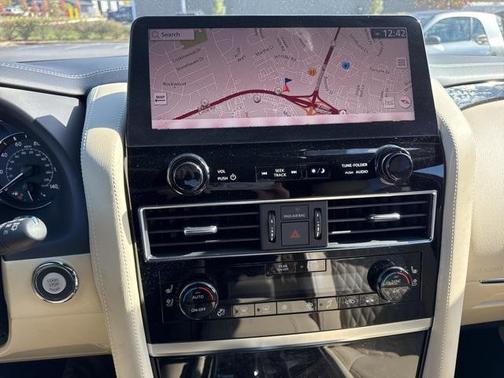 2024 INFINITI QX80 SENSORY AWD