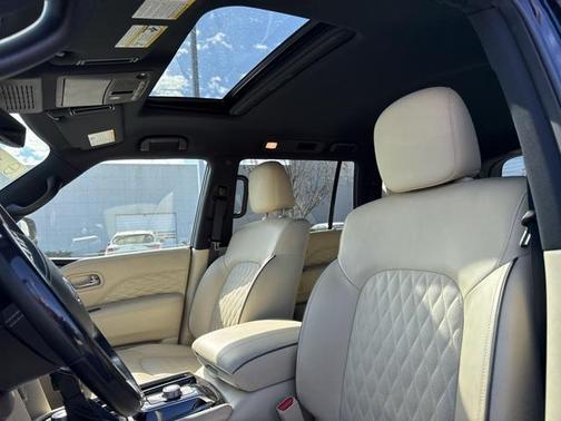 2024 INFINITI QX80 SENSORY AWD