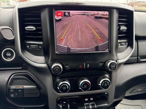 2024 RAM 2500 Big Horn Crew Cab 4x4 8' Box